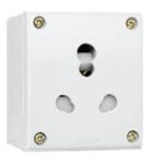 6A/16A, Uni. Socket